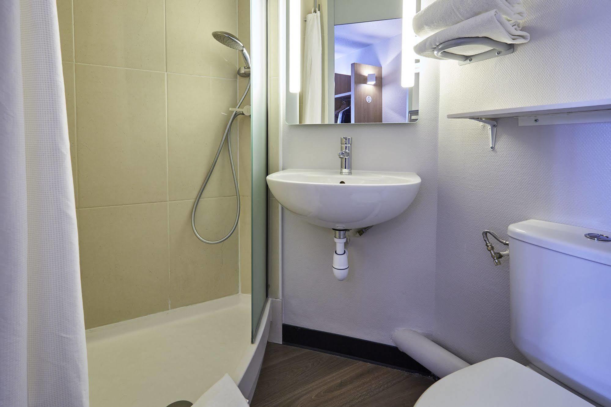 B&B Hotel Montpellier 1 サン・ジャン・ド・ヴェダ エクステリア 写真